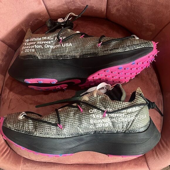Nike Off-White WMNS Vapor Street “Laser Fuchsia” (S/N: CD8178-001) size 13 (11M) - Picture 3 of 11